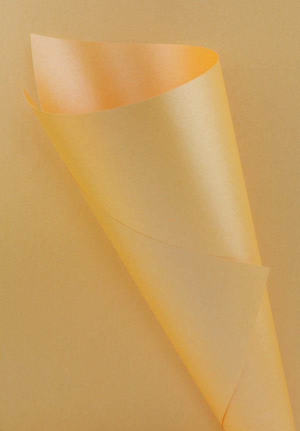 Pearlescent Peach Paper 95gsm